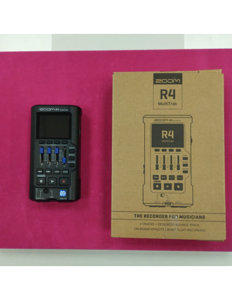 6-6-162724-1-Grabador Digital Zoom R4