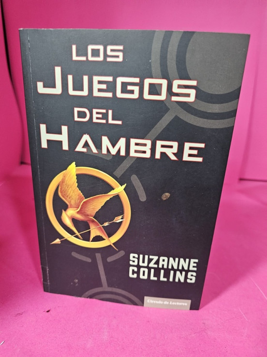 8-8-73123-1-Libro los juegos del hambre (suzanne collins)