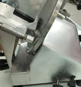 6-6-164116-1-Cortafiambres Eutron HBS 250 2