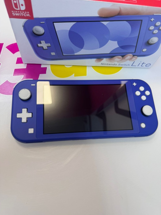 9-9-73156-3-Consola Nintendo Switch Hdh001 