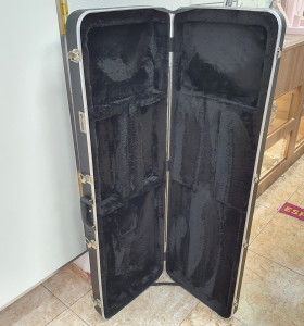 1-1-262500-1-Bajo Electrico Maleta Thomann Negra