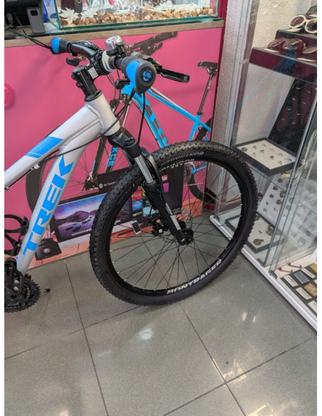 6-9-66727-4-Bicicleta Montana trek marlin 4 talla m ruedas 27.5