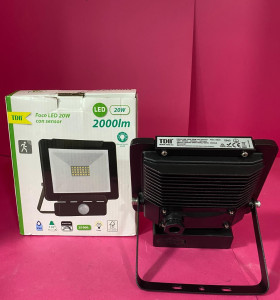 8-8-73343-1-Electricidad Foco LED exterior con sensor 20w (NUEVO) 2