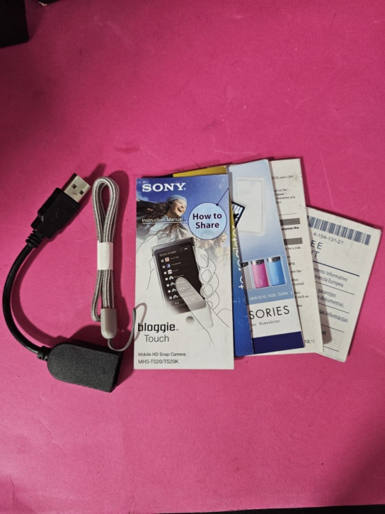 8-7-81796-5-Cámara digital compacta Sony Bloggie Touch 8gb
