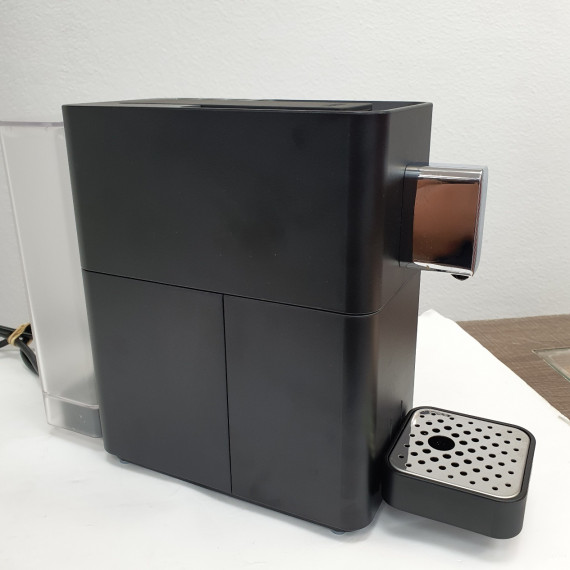 1-1-264115-3-Cafetera Capsulas Cremesso color negro