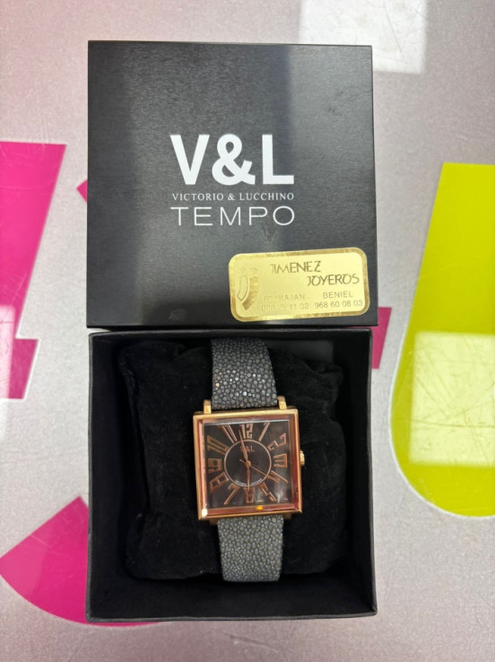 7-7-81941-4-Reloj Alta Gama Señora Victorio Y Luchino Tempo