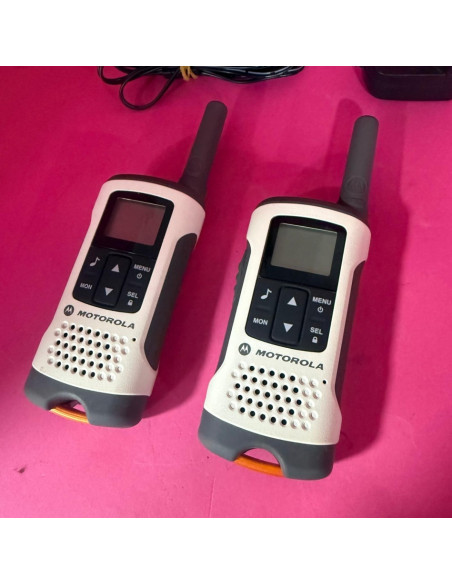 8-8-70749-4-Walkie talkie (Pareja) motorola tlkr tk50