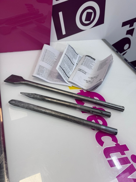 9-9-73096-5-Martillo Electrico Makita Hm1203c 