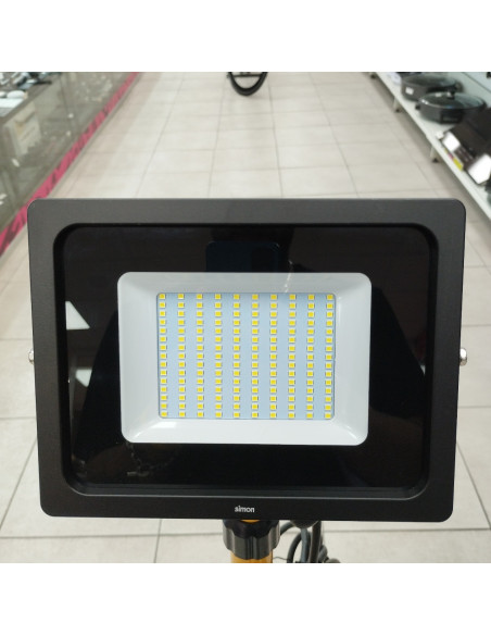 6-6-164587-2-Electricidad simon prolight il41608 tripode (sin uso)