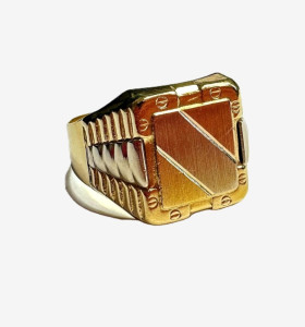 7-1-256918-1-Anillo caballero tipo sello de oro 18K, T 27