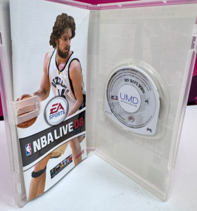 7-7-82111-1-Videojuego PSP NBA Live 08 2