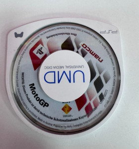 7-7-82107-1-Videojuego PSP Moto gp