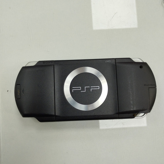 6-6-164733-4-Consola PSP 1004K