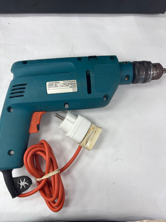 1-1-264549-2-Taladro Electrico Black Y Decker D154r