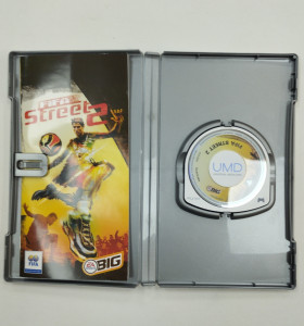 6-6-164738-1-Videojuego PSP Fifa street 2 2