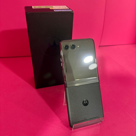 8-8-70952-4-Smartphone Motorola Razr 40 Ultra 8 256GB