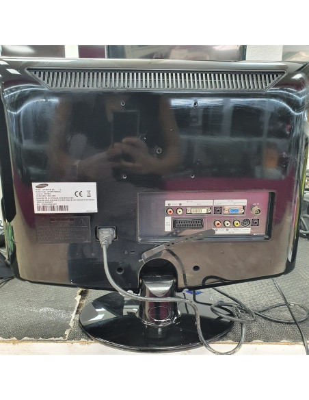 1-1-264716-2-Monitor LED Samsung LE19R71B