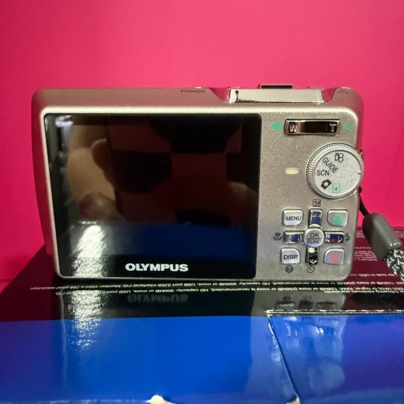 8-8-73690-3-Cámara Digital Compacta Olympus U750