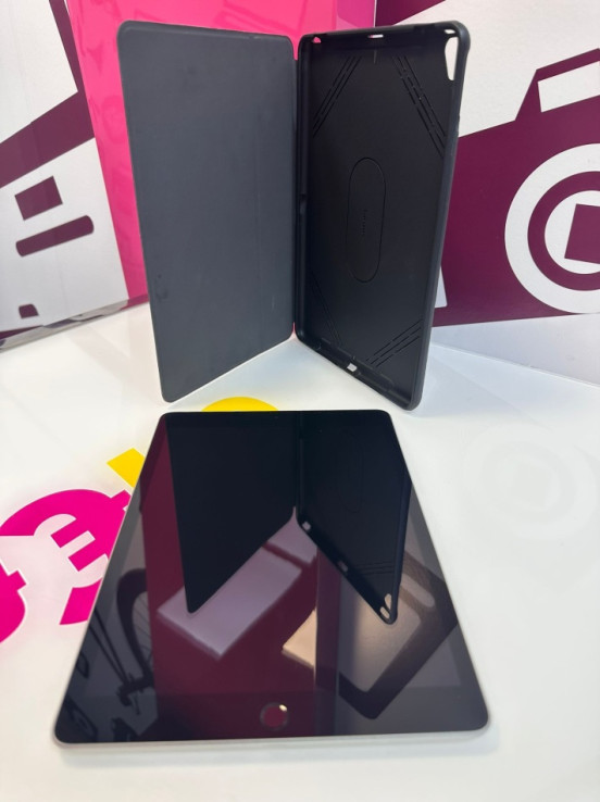 9-9-69228-2-IPad 9º Generacion 256gb Bat. 100