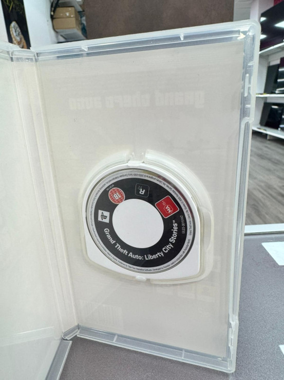 7-7-82247-2-Videojuego PSP Gta auto liberty city stories 