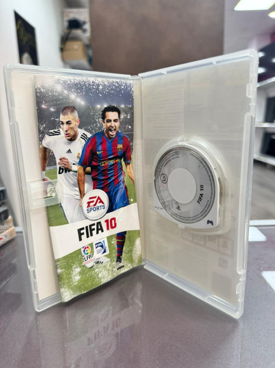 7-7-82248-2-Videojuego PSP fifa 10 psp 