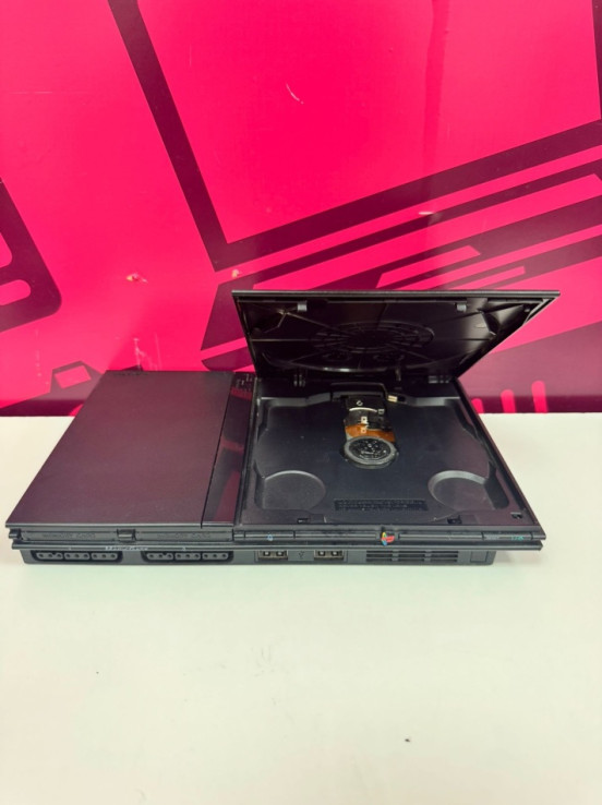 7-7-82327-2-Consola PS2 Slim