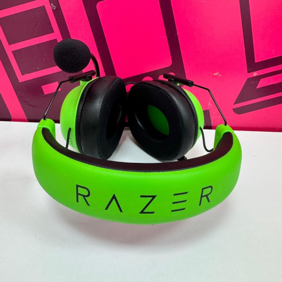 7-7-82321-2-Auriculares Razer