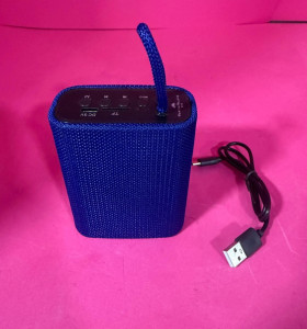 8-8-73771-1-Altavoz Portatil Bluetooth Martin Millers 2