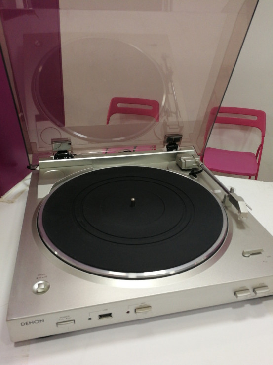 6-6-150831-2-Sonido TOCADISCO DENON DP 200