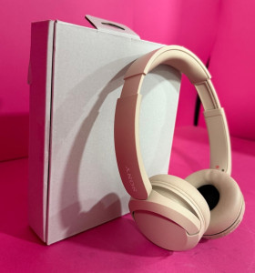 8-8-73803-1-Auriculares sony 2