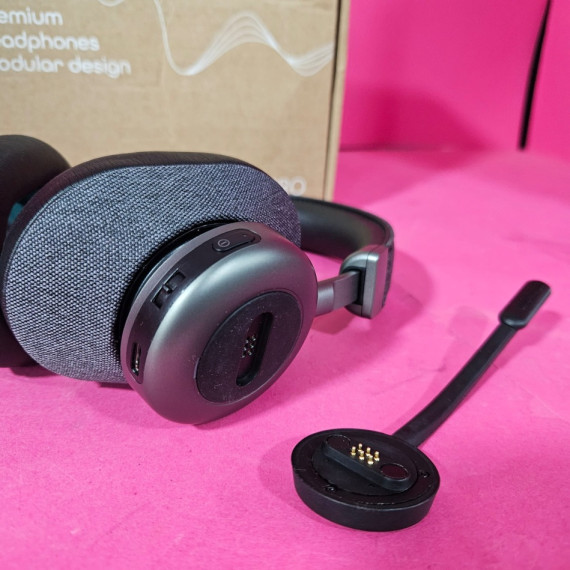 8-8-73823-13-Auriculares Tilde Pro C