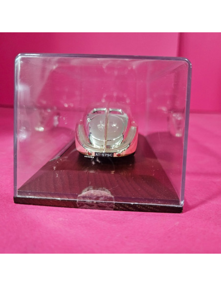 8-8-73854-4-Coche metal Bugatti 57SC Copupé Atlantic