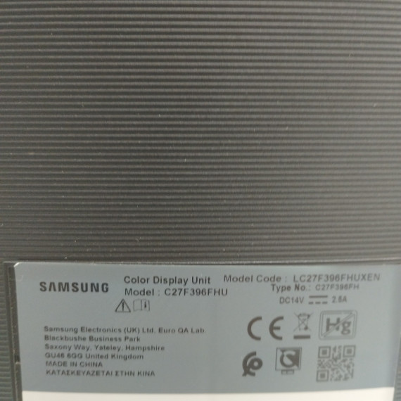 6-6-165042-3-Monitor LED Samsung27CF396