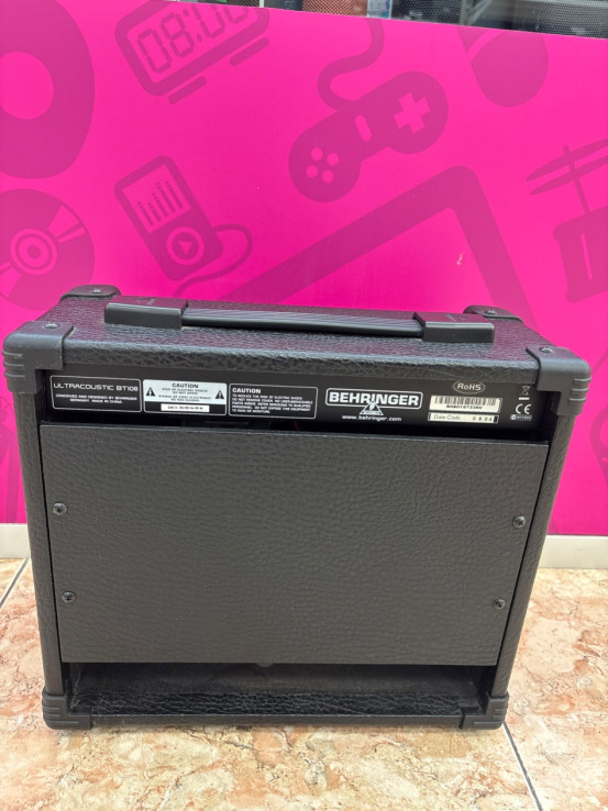 1-1-265061-2-Bajo Electrico Behringer Ultrabass Bt108