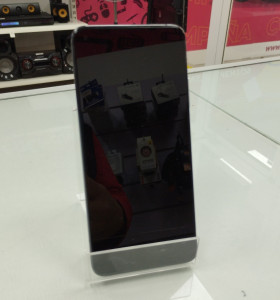 6-6-165059-1-Smartphone Xiaomi Mi 10T 128GB 2