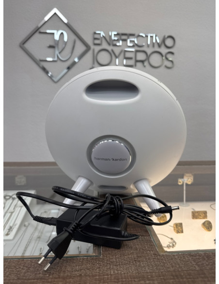1-1-262553-2-Sonido Harman Kardom Onyx Studio 4 Blanco 