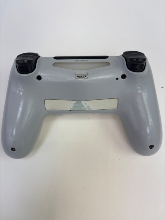 1-1-265510-5-Consola PS4 Fat 1T