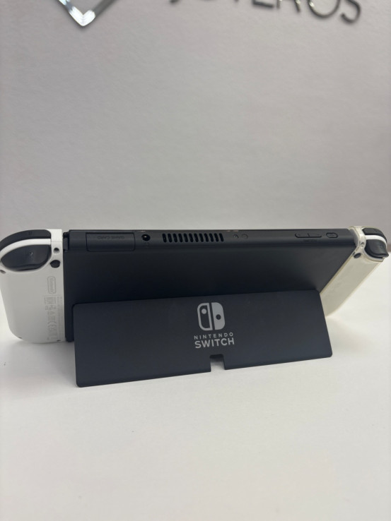 1-1-265439-3-Consola Nintendo Switch Oled 