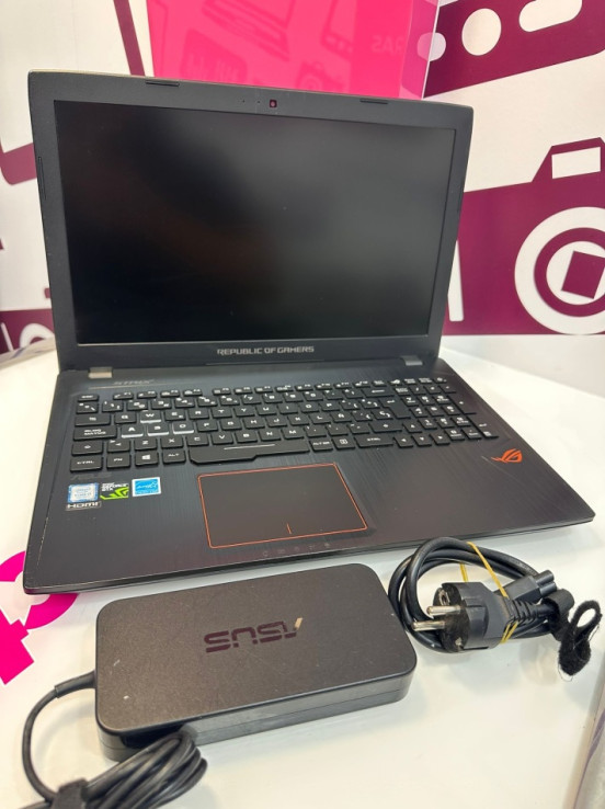 9-9-73729-2-Ordenador Portátil Asus GL553VD-DM078T Intel Core I7-7700HQ 8GB 1TB GTX1050 15.6 