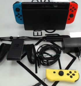 6-6-165475-1-Consola Nintendo Switch Hac-001