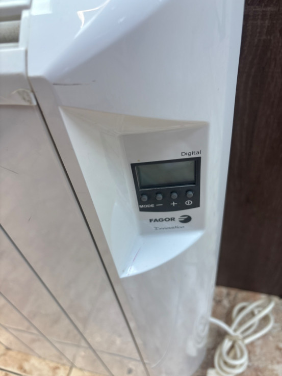 1-1-252440-3-Radiador Convector Fagor Innovation 6 elementos