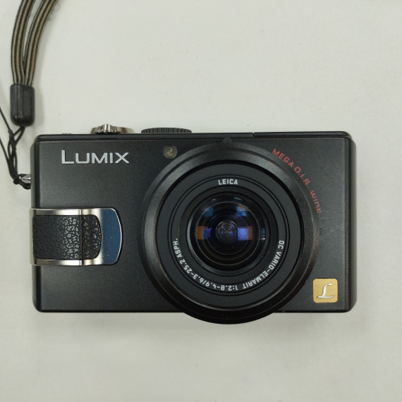 6-6-165453-4-Cámara Digital Compacta Panasonic DmC- Lx2