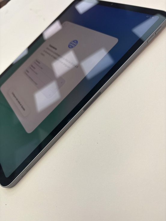 1-1-264070-4-iPad Pro A2759 128Gb Pencil y Funda Teclado