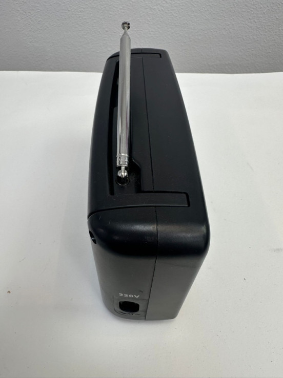 1-1-266062-4-Radios Gsc Negra