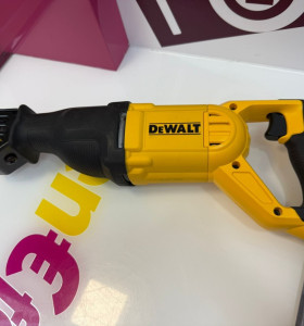 9-9-72326-1-Sierra Sable Dewalt Dwe305pk 2