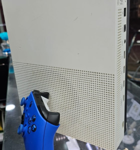 8-8-74337-1-Consola Xbox One S 1Tb