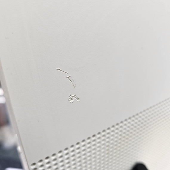 8-8-74337-3-Consola Xbox One S 1Tb