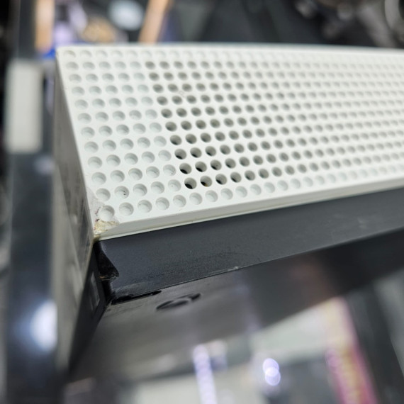 8-8-74337-4-Consola Xbox One S 1Tb