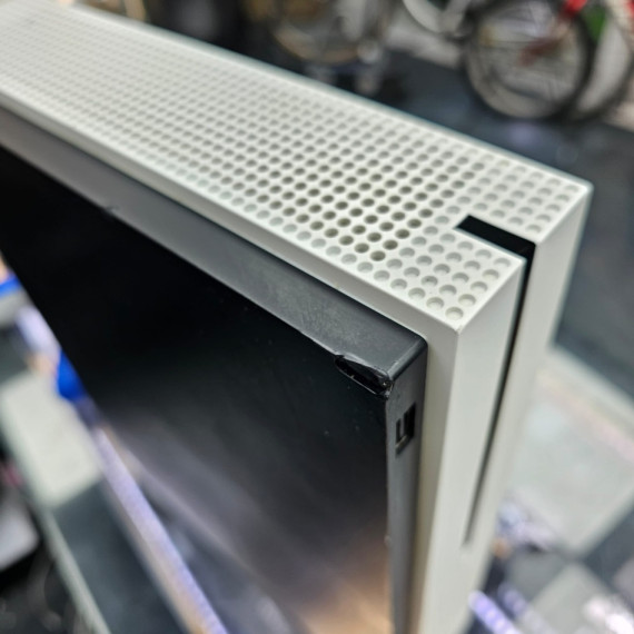 8-8-74337-5-Consola Xbox One S 1Tb