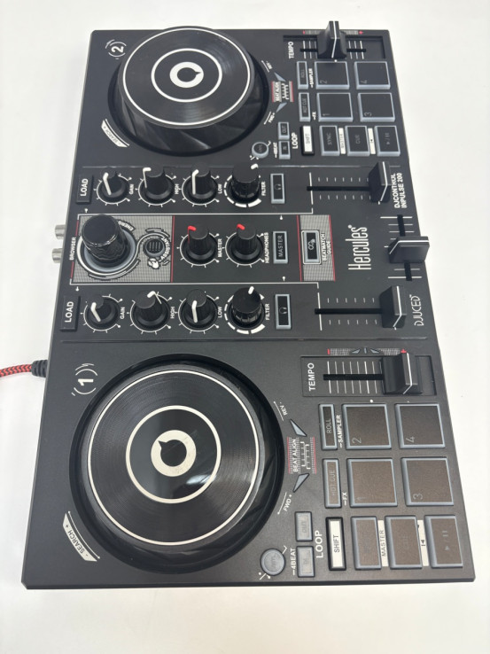 1-1-264177-3-Controlador Hercules Impulse 200